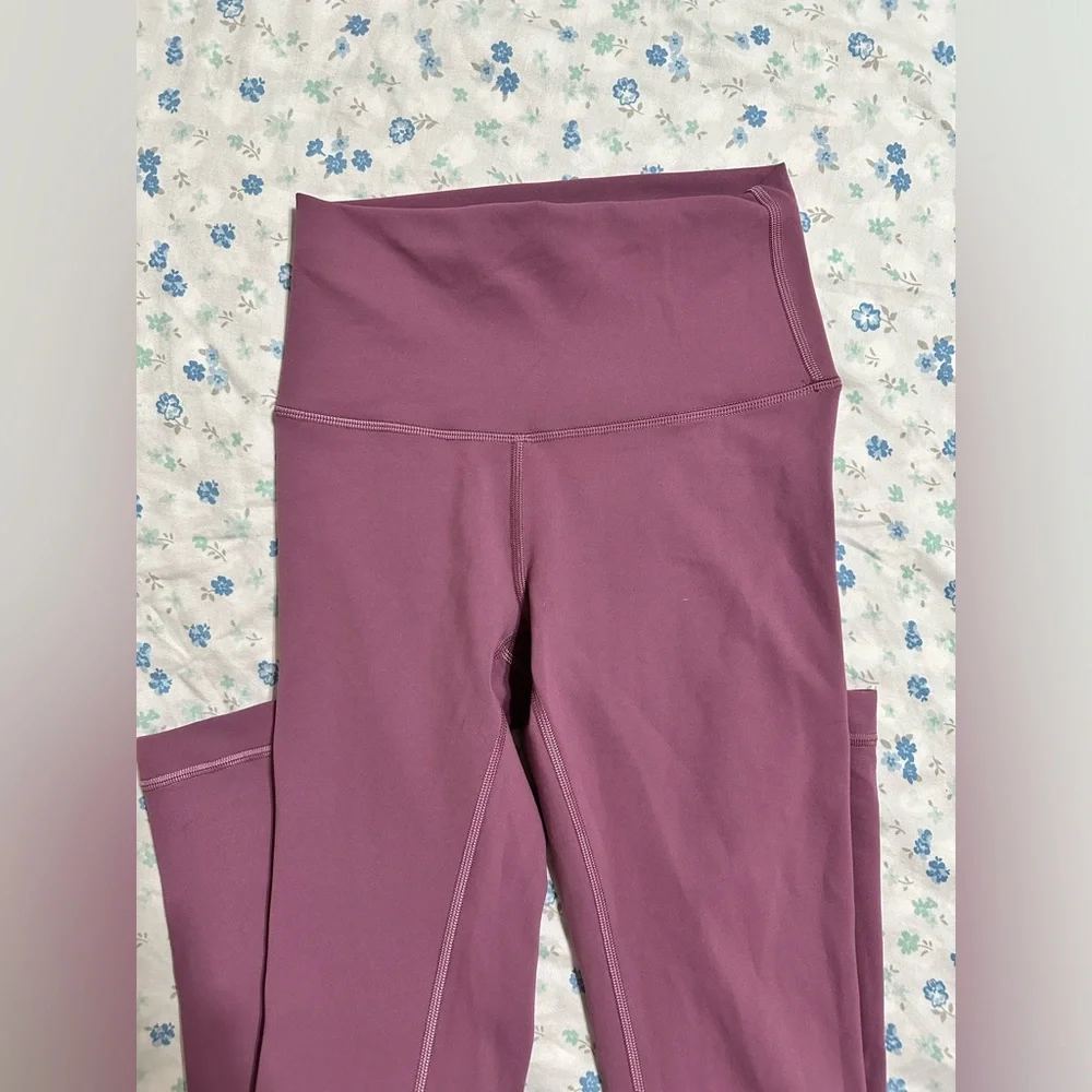 Lululemon Wonder Under High Rise Leggings Size 2 — Excellent Condition - Picture 9 of 10
